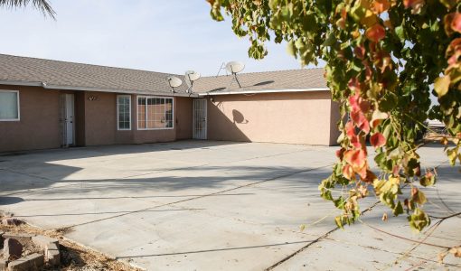 Large Home on 1.31 +/- Acres - Lemoore - SOLD